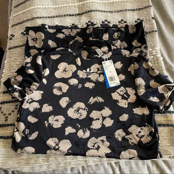 Adidas Originals bellista floral velvet dress S - Picture 4 of 4
